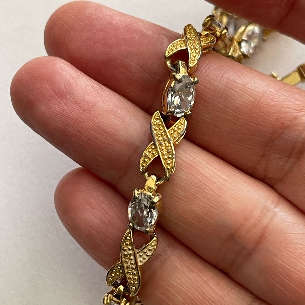 Oval diamanté classic gold tone metal X Link bracelet - Picture 7 of 7